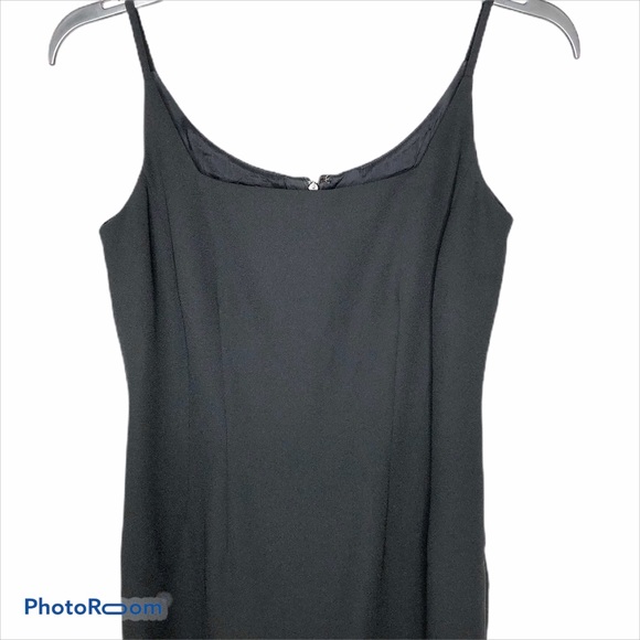 Maggy London Petites Sleeveless Little Black Dress - Picture 2 of 8